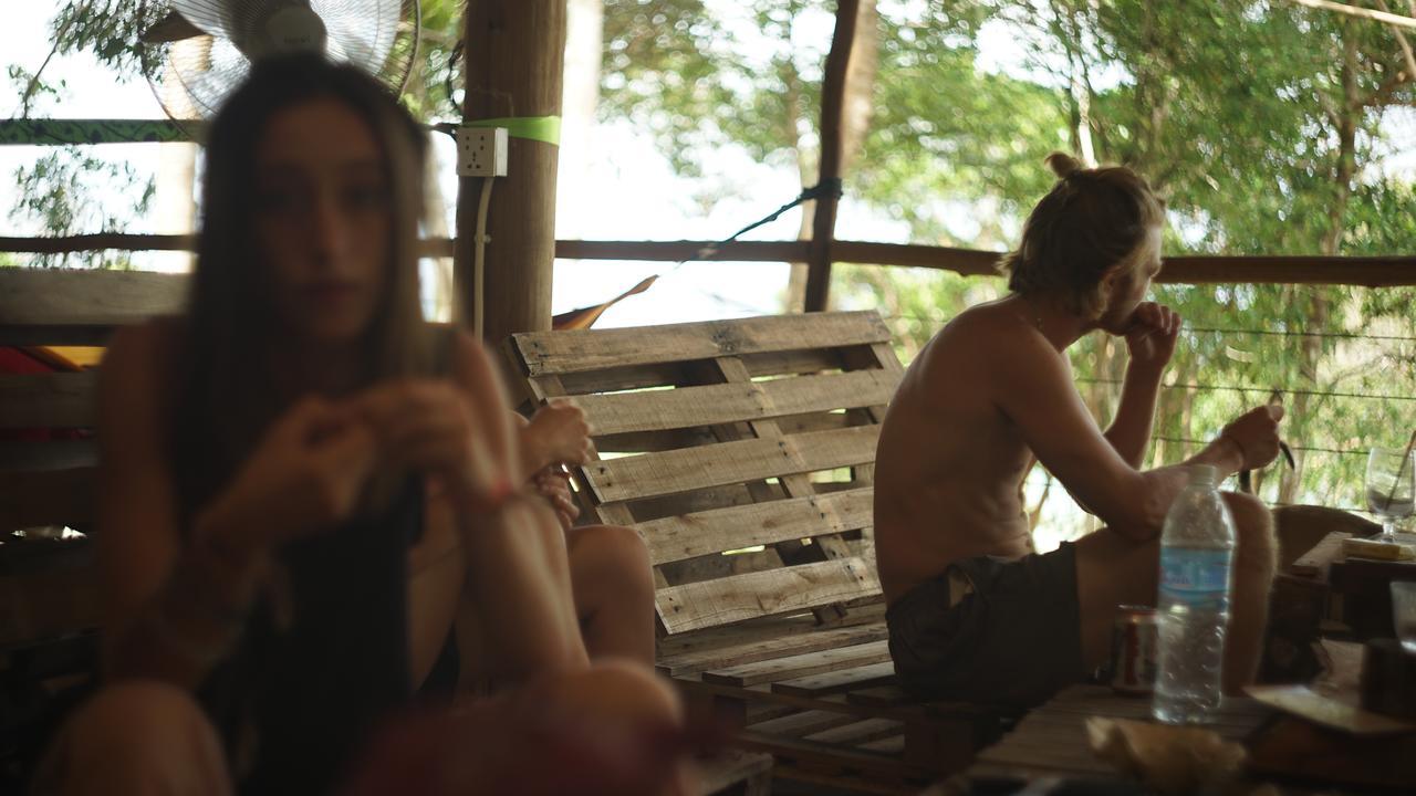 Driftwood Hostel And Bungalows 高龙撒冷岛 外观 照片