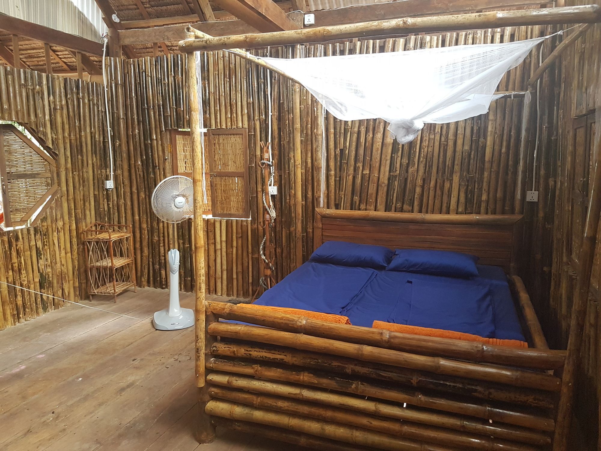 Driftwood Hostel And Bungalows 高龙撒冷岛 外观 照片