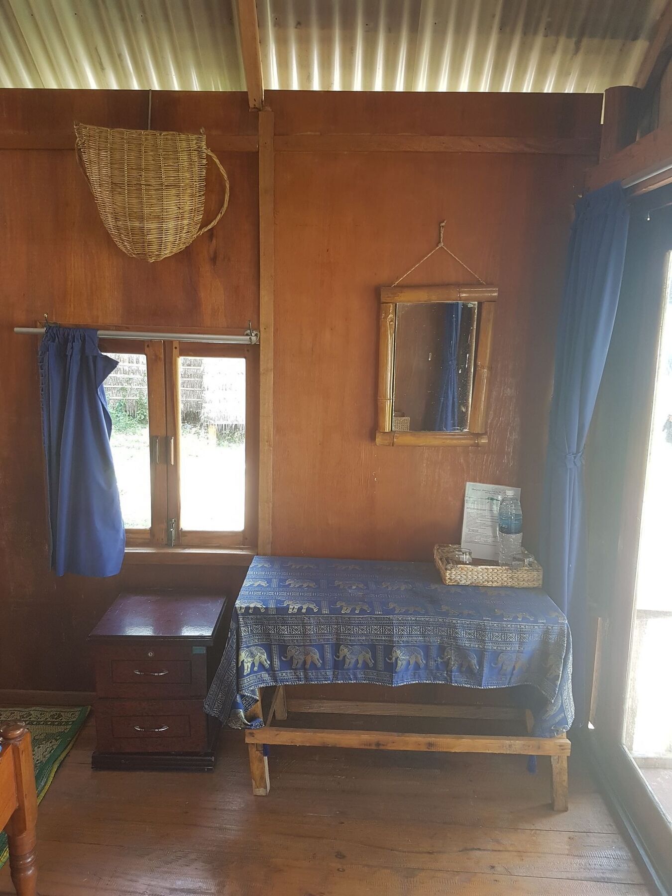 Driftwood Hostel And Bungalows 高龙撒冷岛 外观 照片